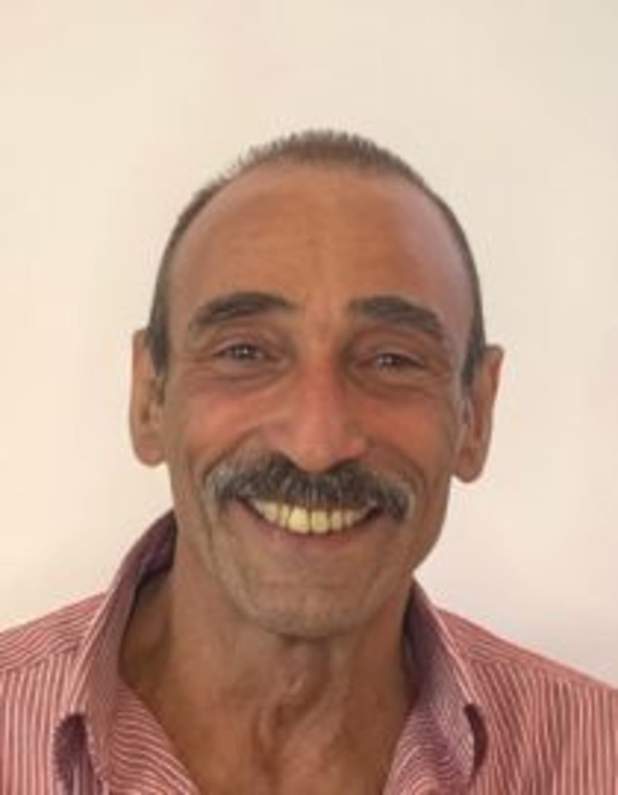 תמונת פורטרט של בעל המקצוע