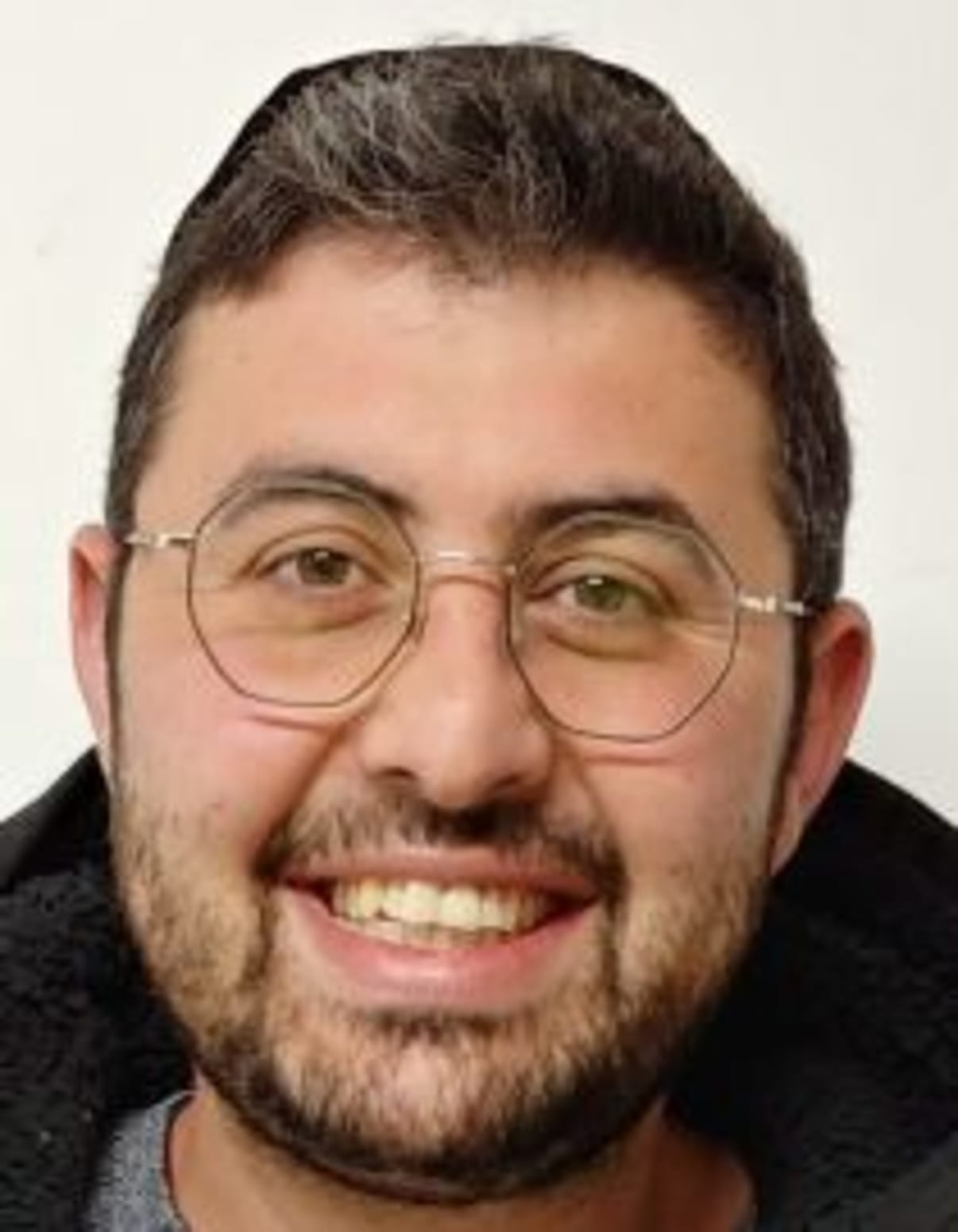 תמונת פורטרט של בעל המקצוע