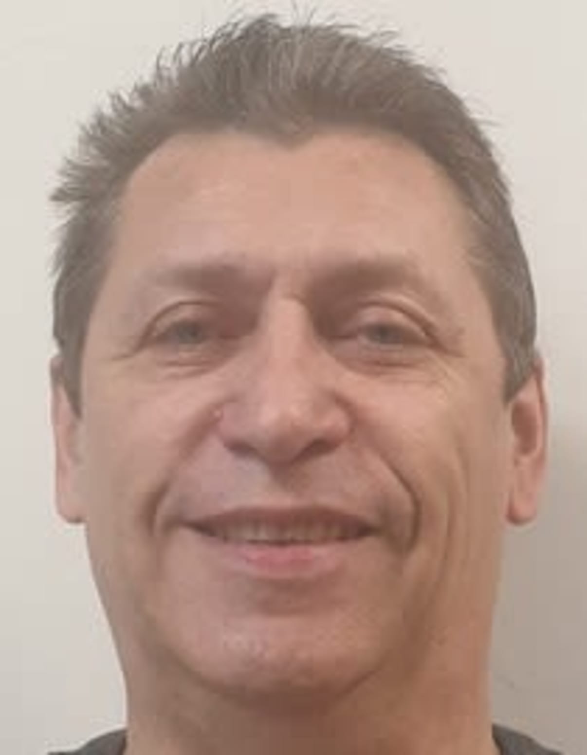 תמונת פורטרט של בעל המקצוע