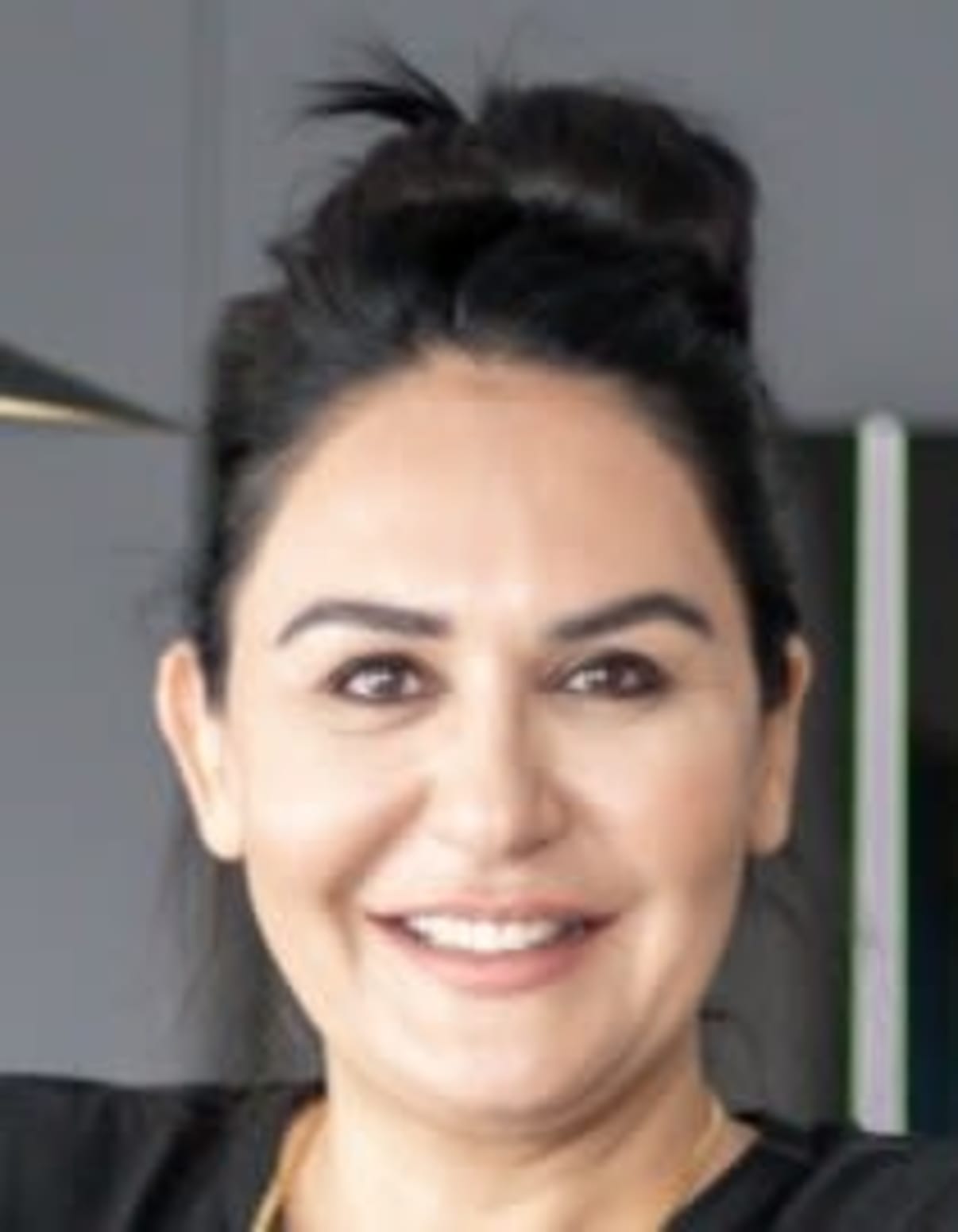 תמונת פורטרט של בעל המקצוע