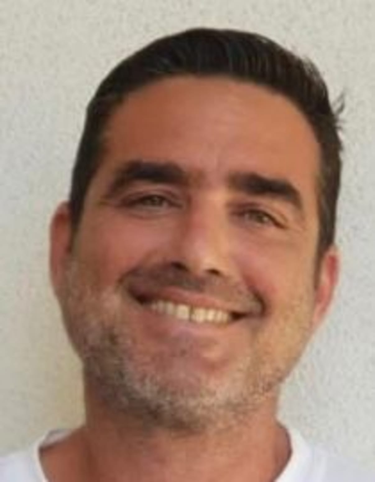 תמונת פורטרט של בעל המקצוע