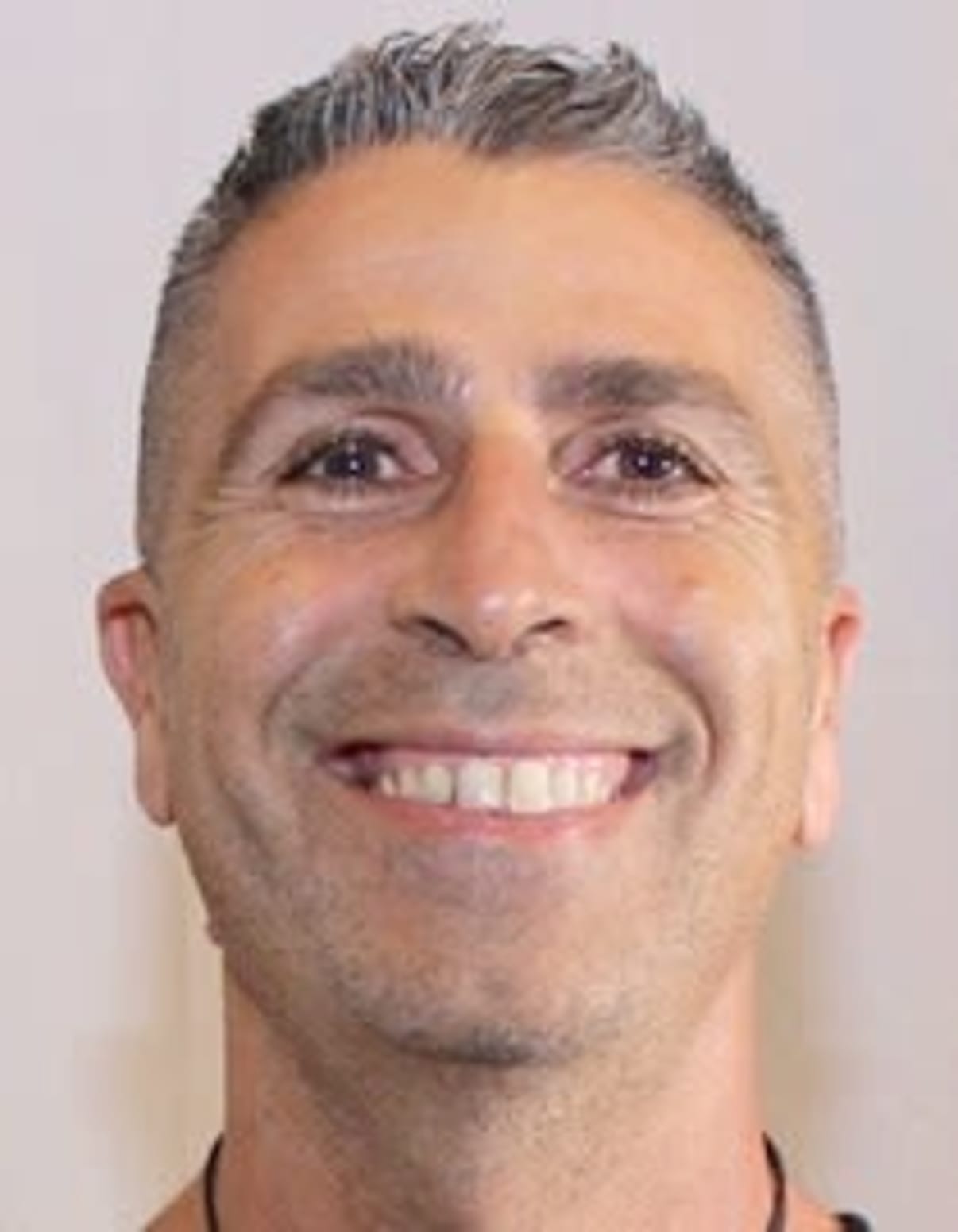 תמונת פורטרט של בעל המקצוע