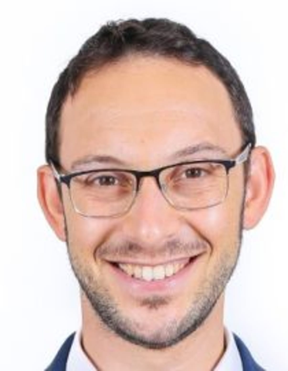 תמונת פורטרט של בעל המקצוע