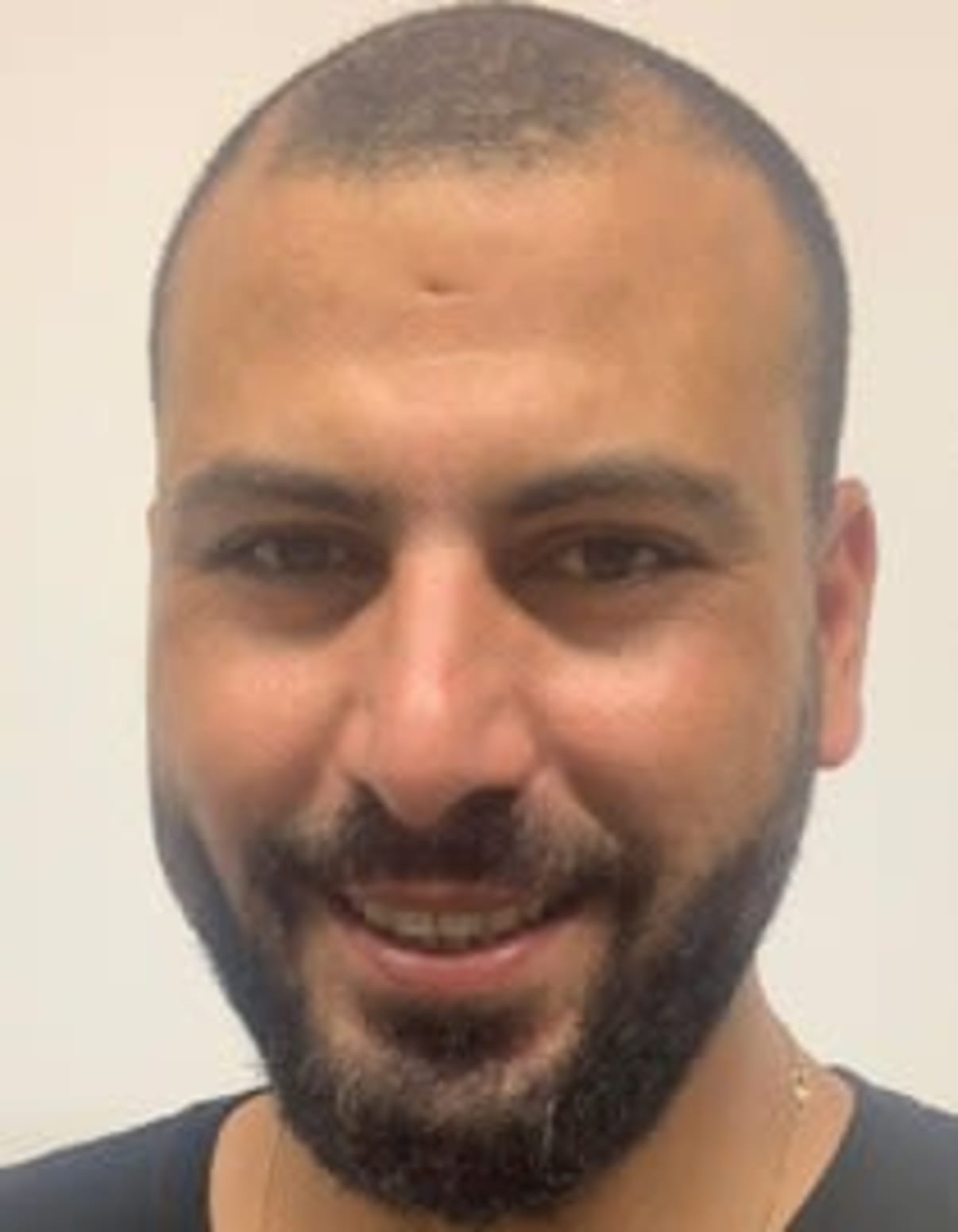 תמונת פורטרט של בעל המקצוע