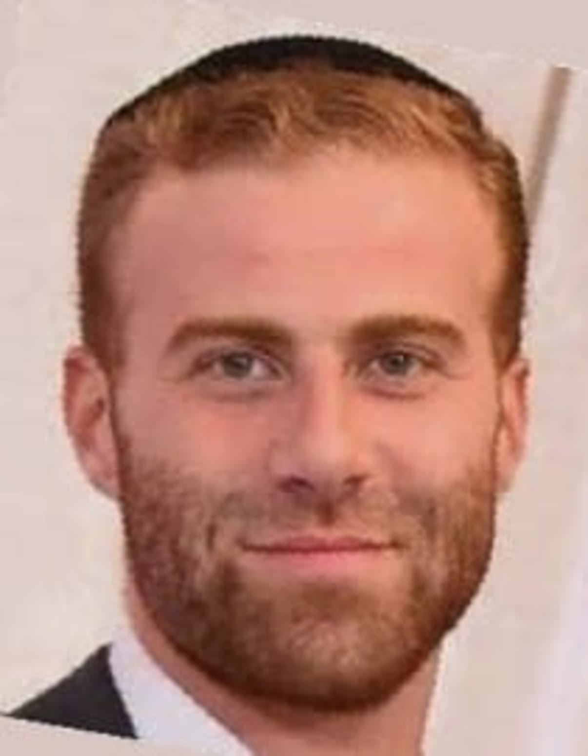 תמונת פורטרט של בעל המקצוע