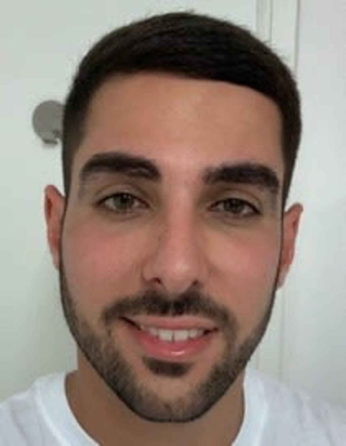 תמונת פורטרט של בעל המקצוע