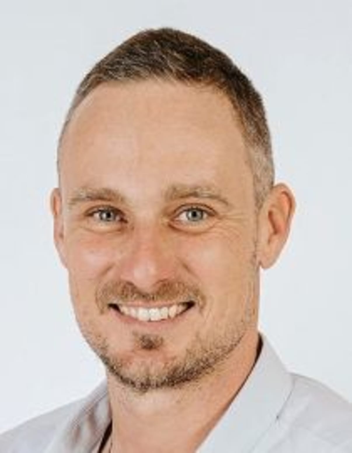 תמונת פורטרט של בעל המקצוע תמונת פורטרט של בעל המקצוע