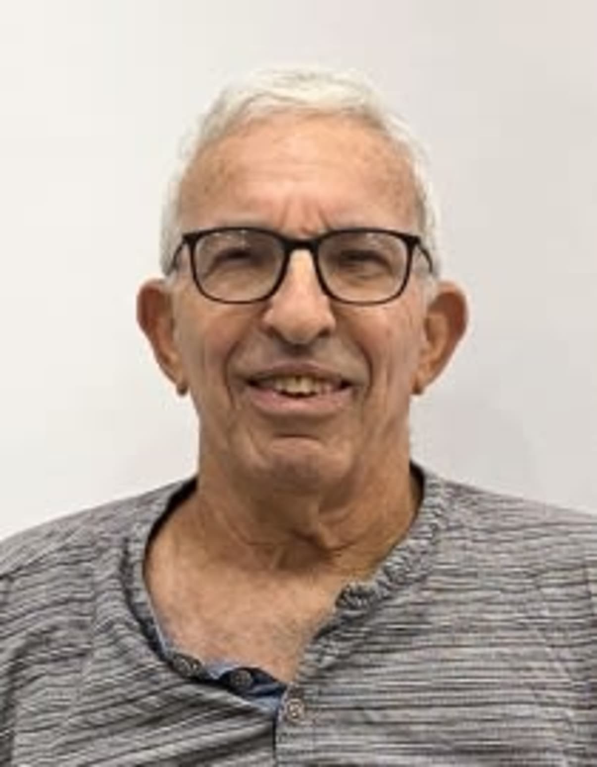 תמונת פורטרט של בעל המקצוע