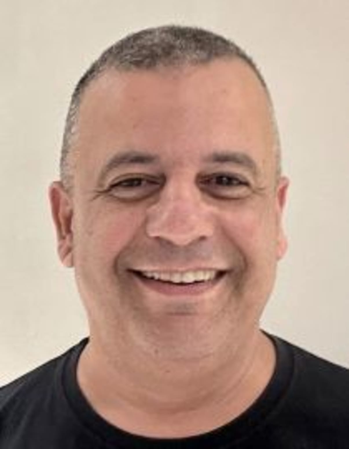 תמונת פורטרט של בעל המקצוע