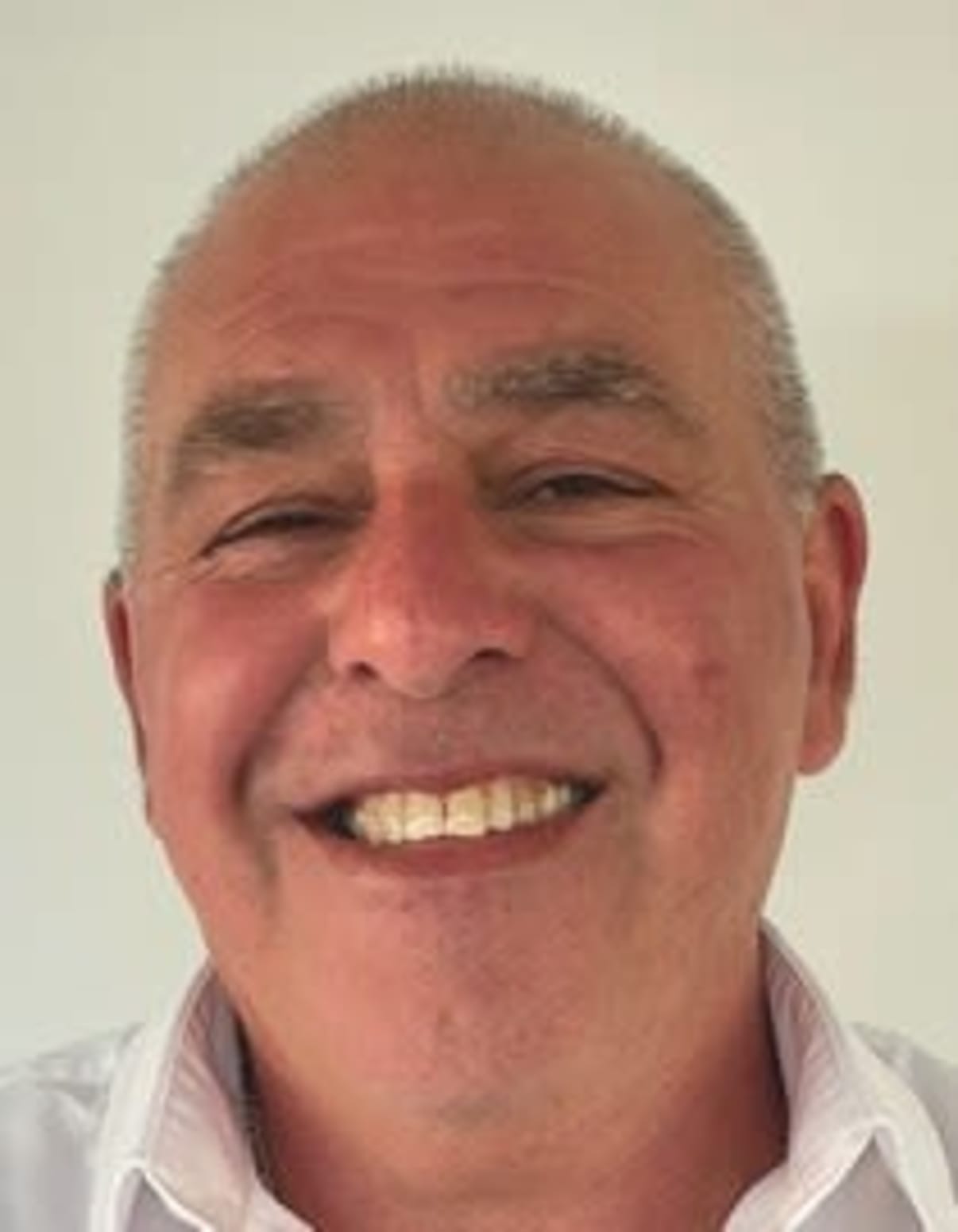 תמונת פורטרט של בעל המקצוע