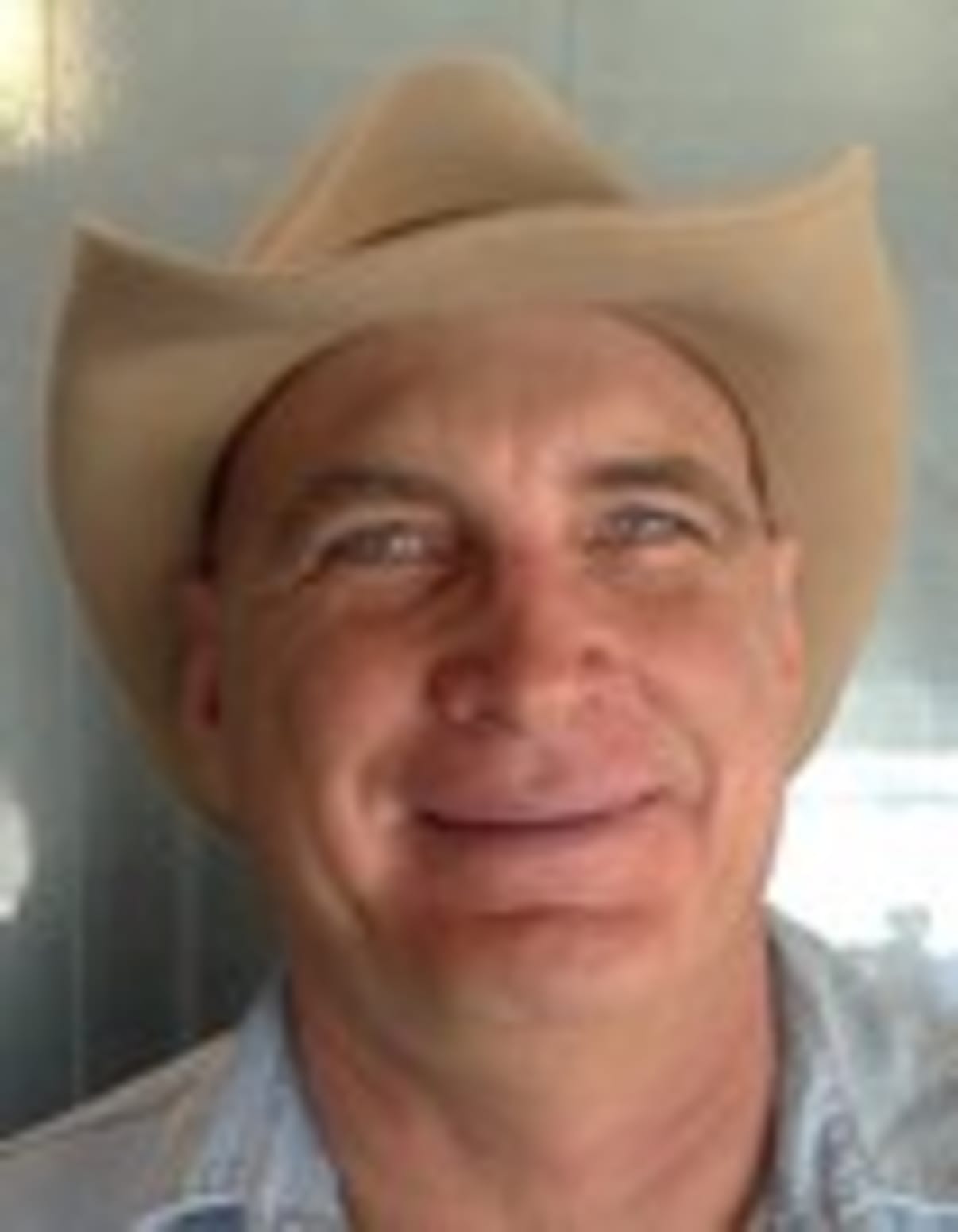 תמונת פורטרט של בעל המקצוע