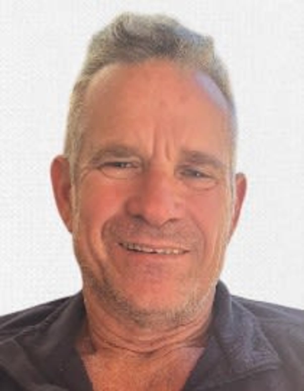 תמונת פורטרט של בעל המקצוע