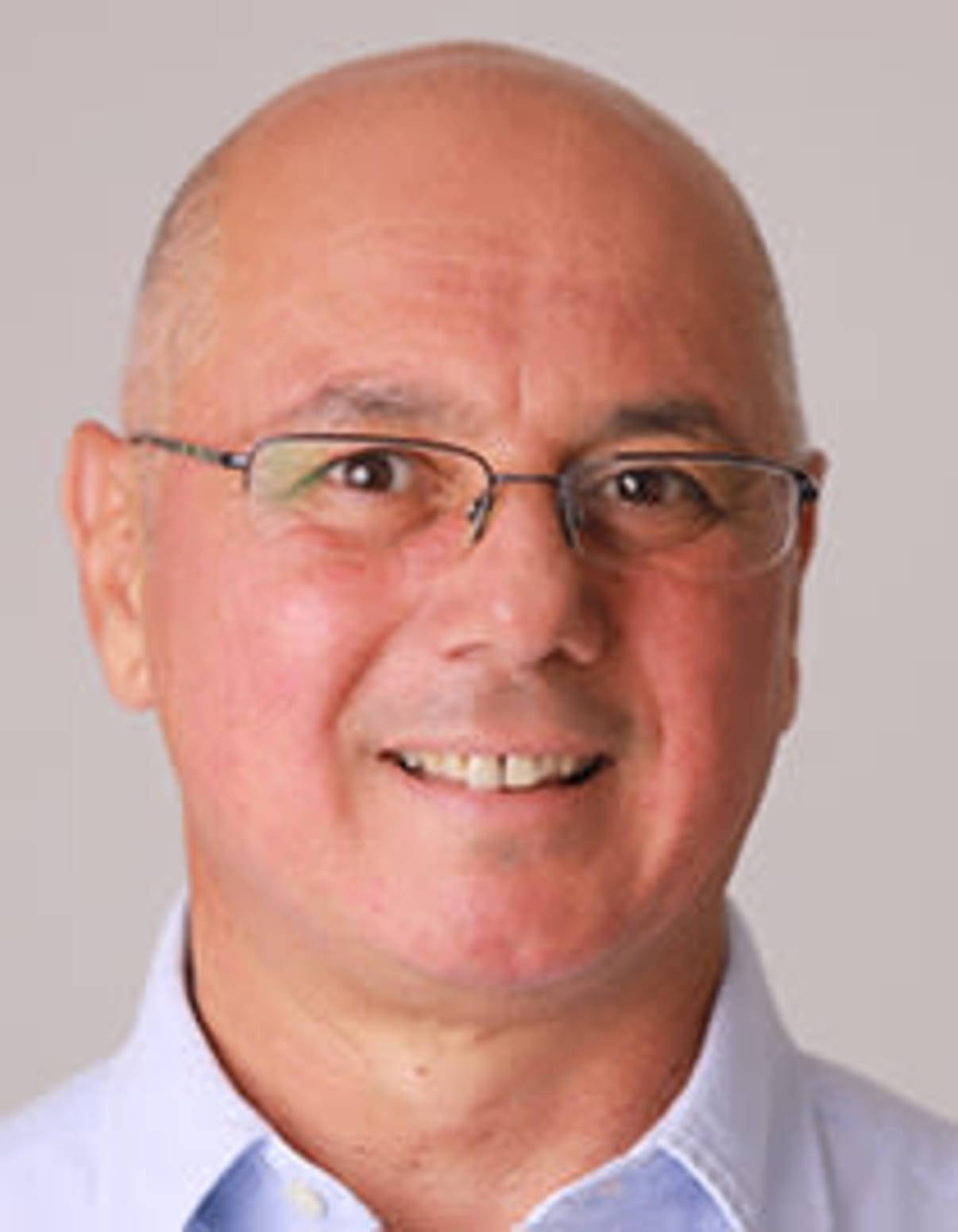 תמונת פורטרט של בעל המקצוע