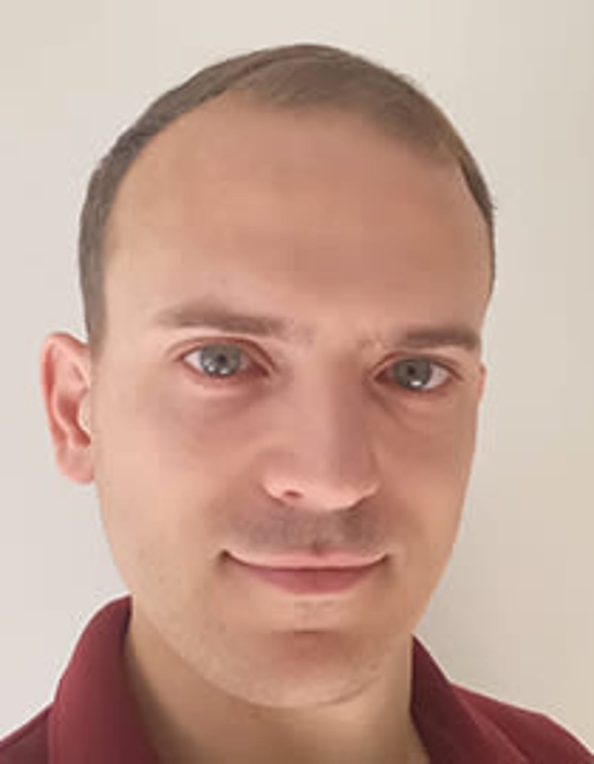 תמונת פורטרט של בעל המקצוע