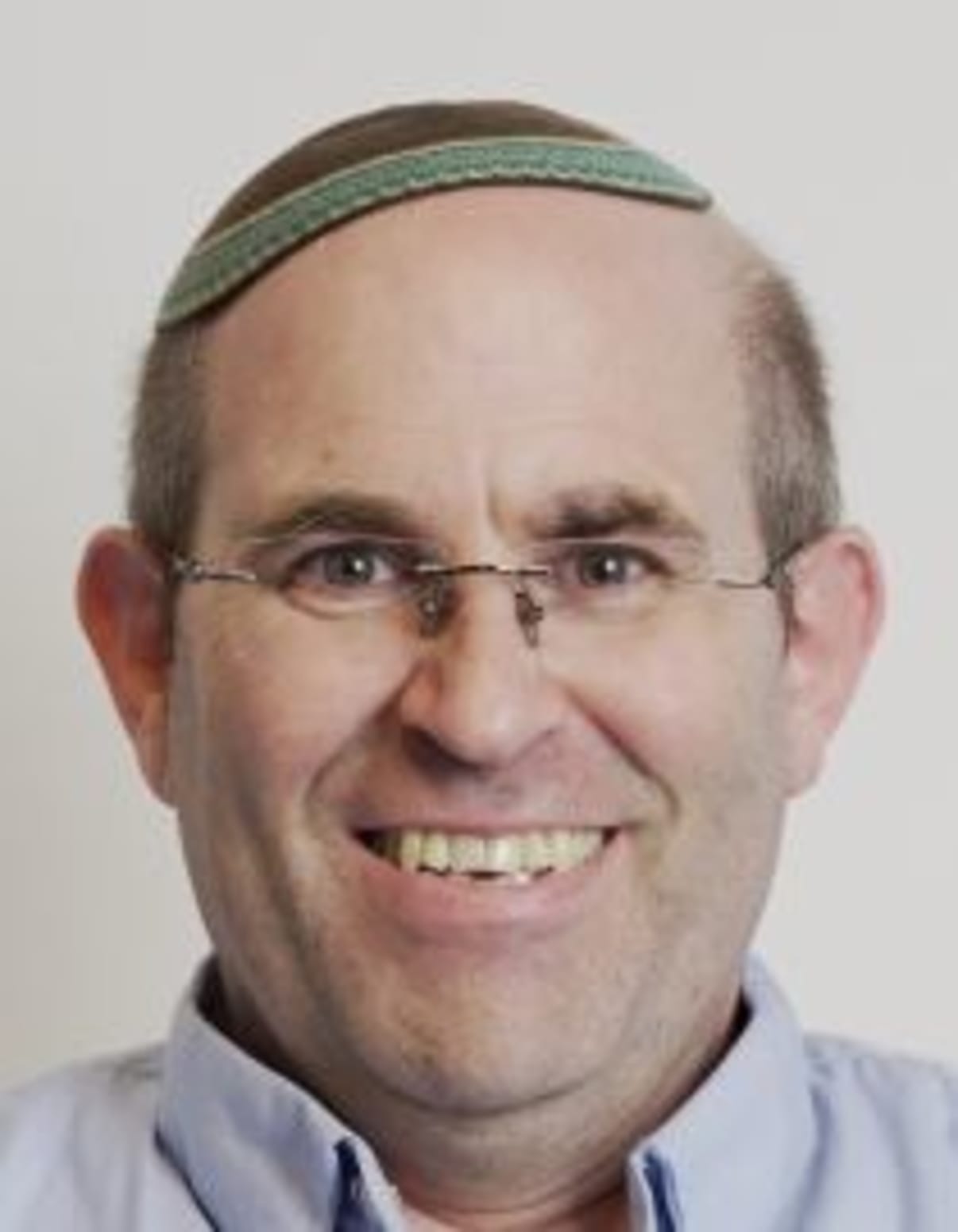 תמונת פורטרט של בעל המקצוע