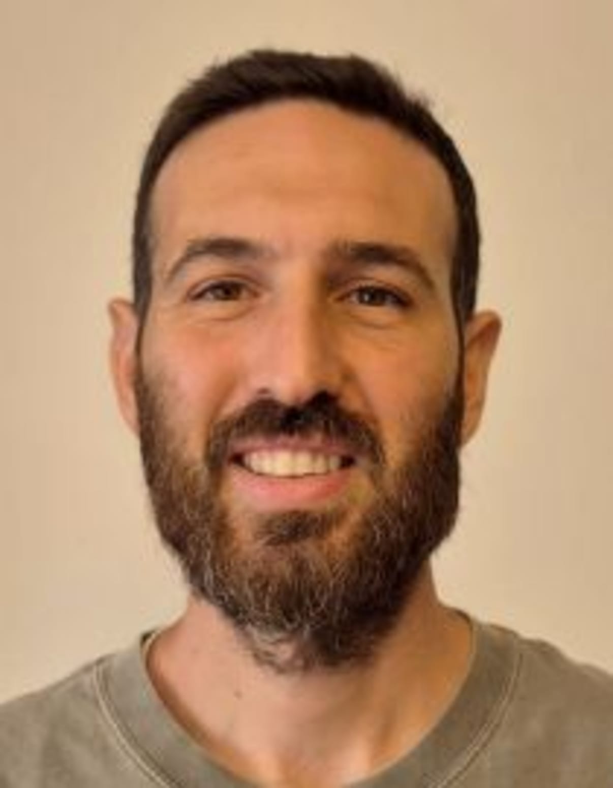 תמונת פורטרט של בעל המקצוע