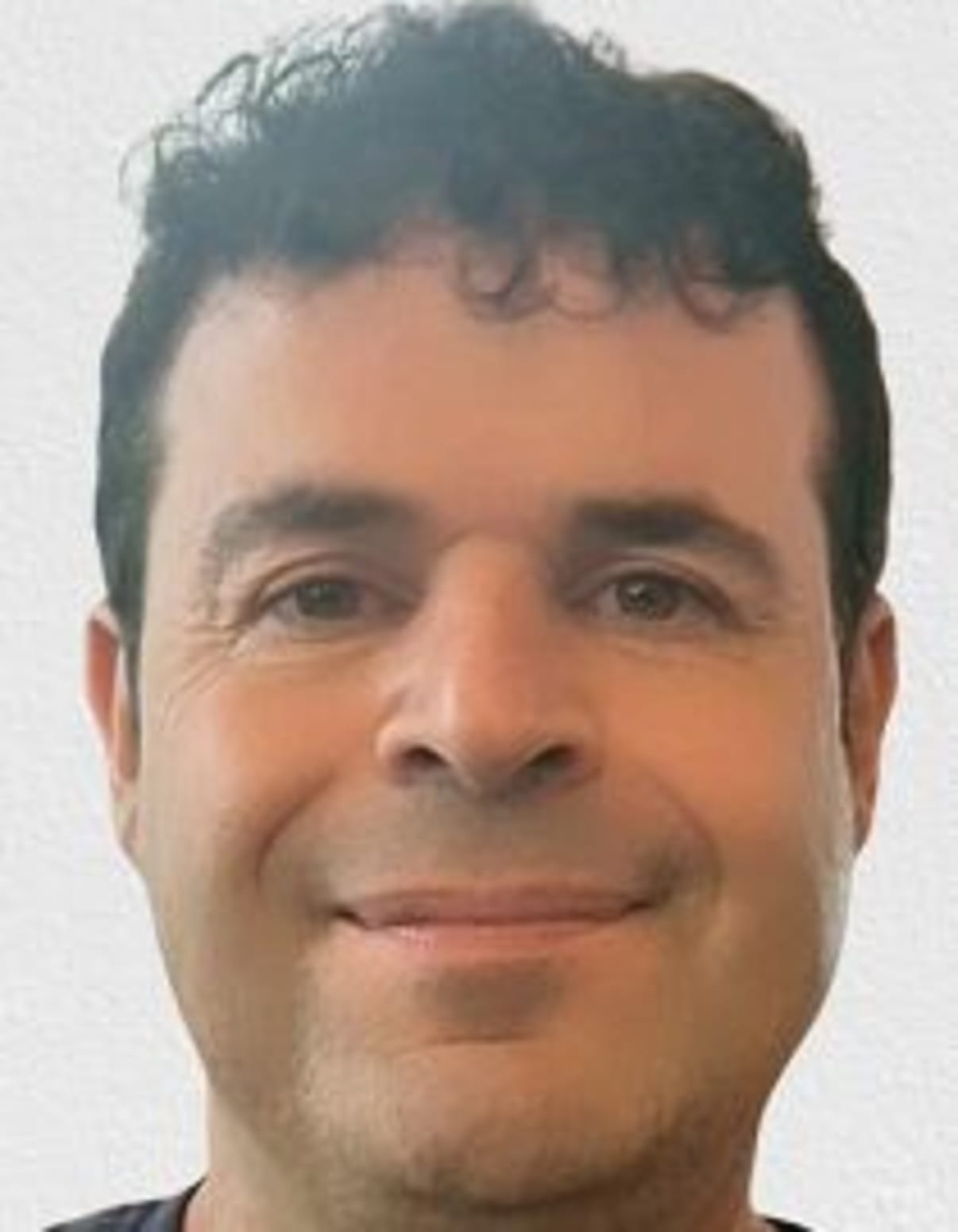 תמונת פורטרט של בעל המקצוע