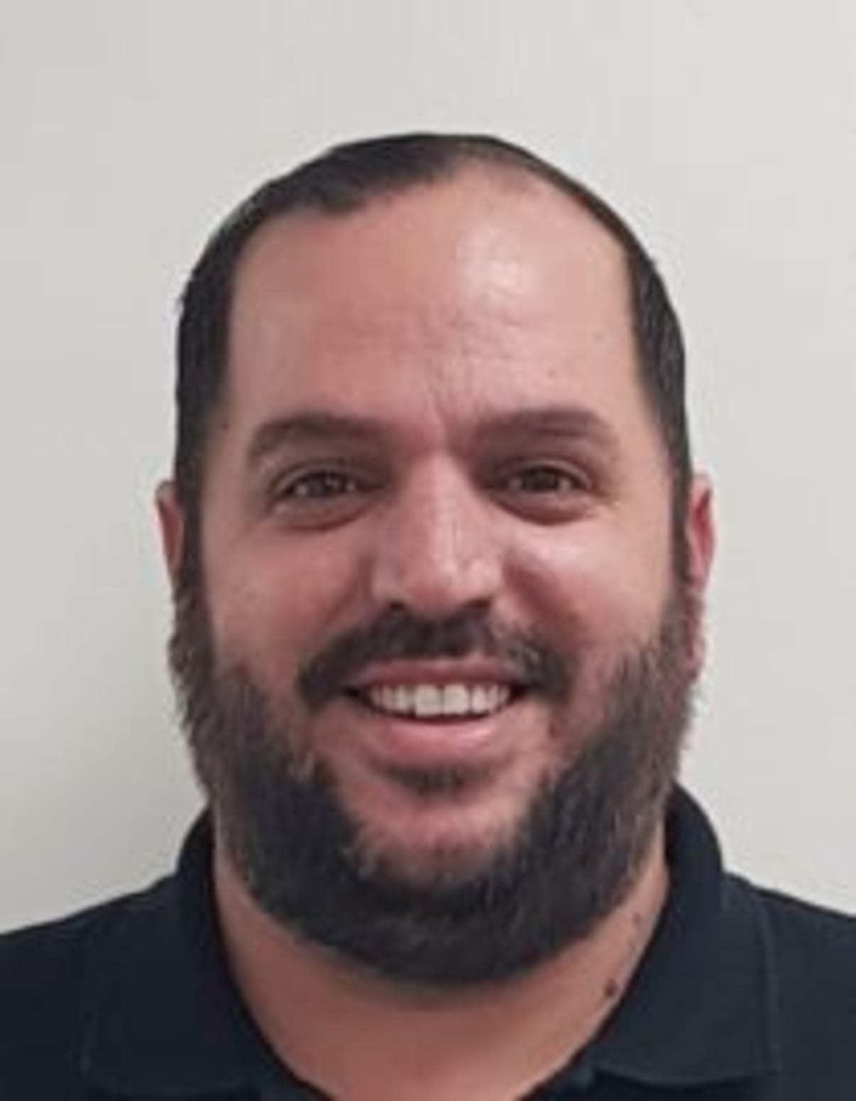 תמונת פורטרט של בעל המקצוע