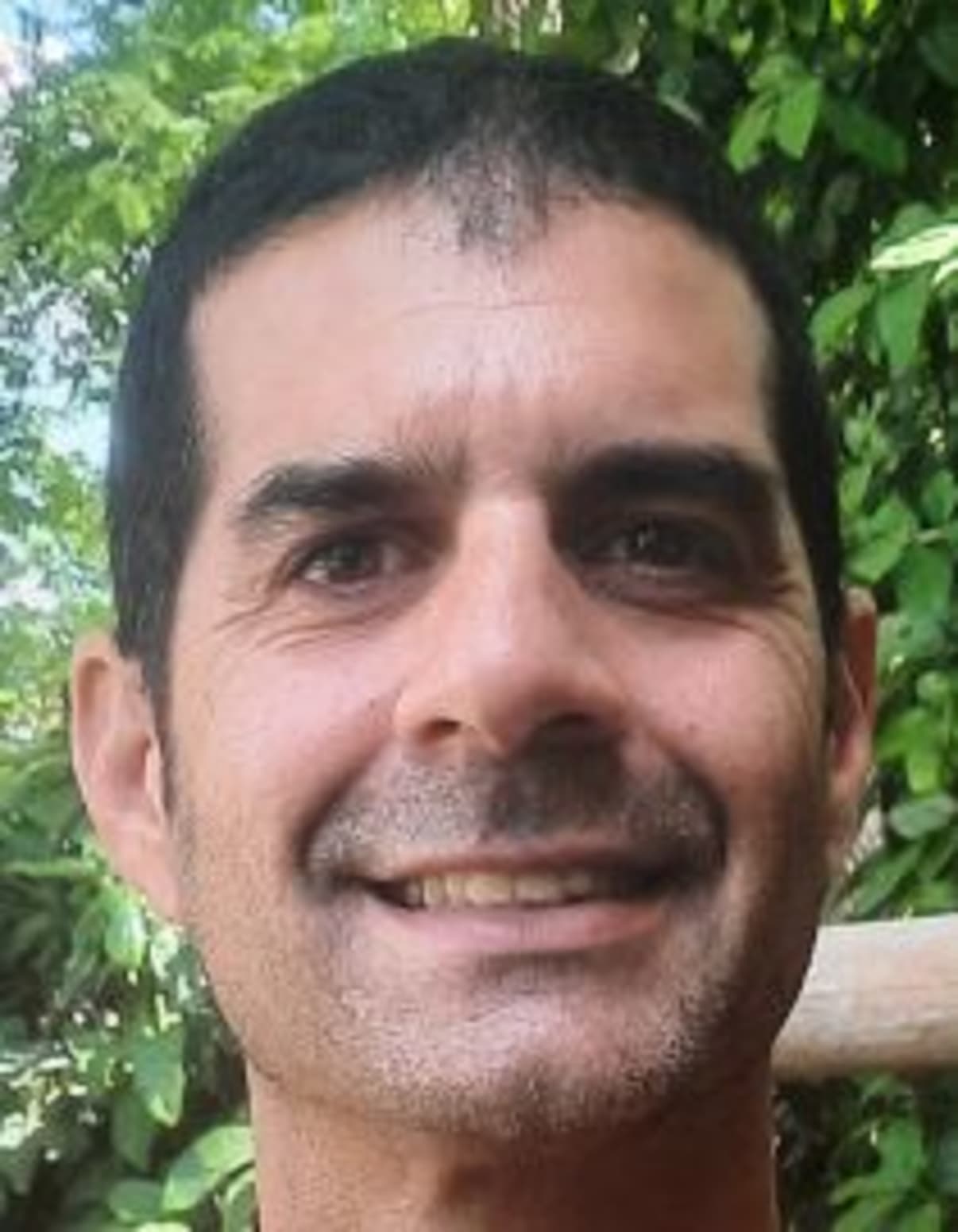 תמונת פורטרט של בעל המקצוע