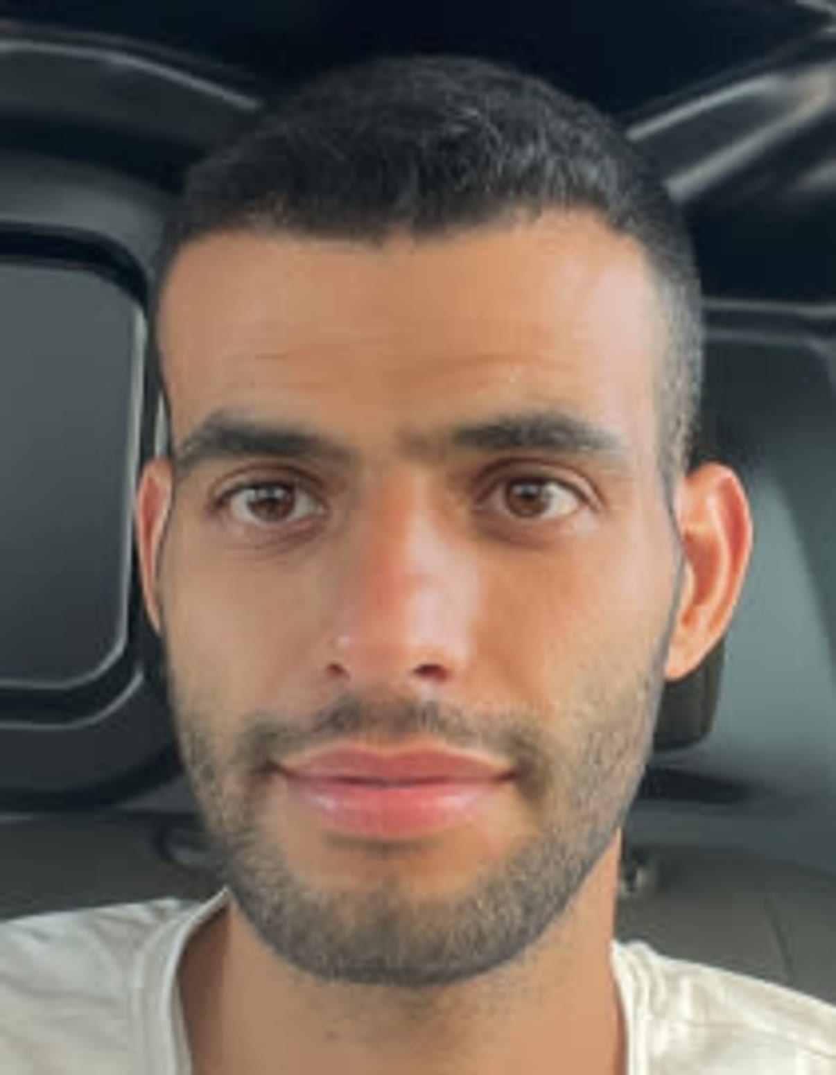 תמונת פורטרט של בעל המקצוע