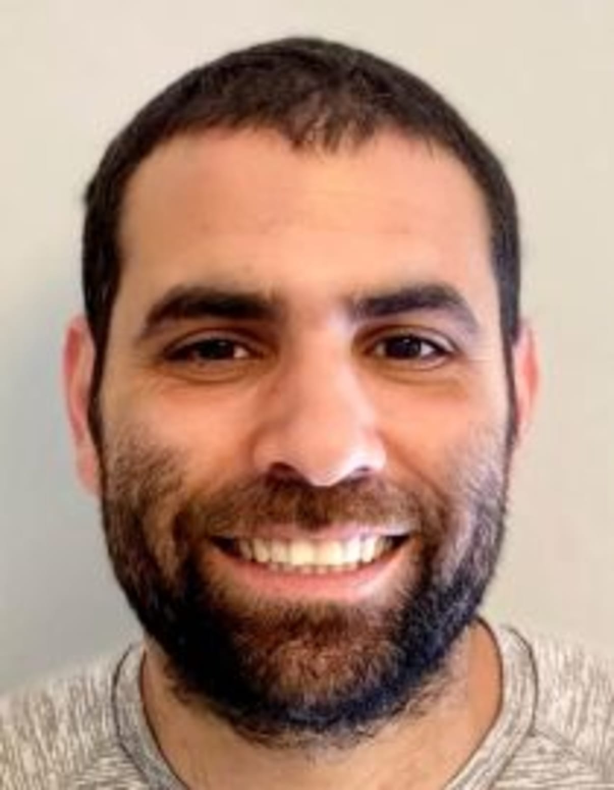 תמונת פורטרט של בעל המקצוע