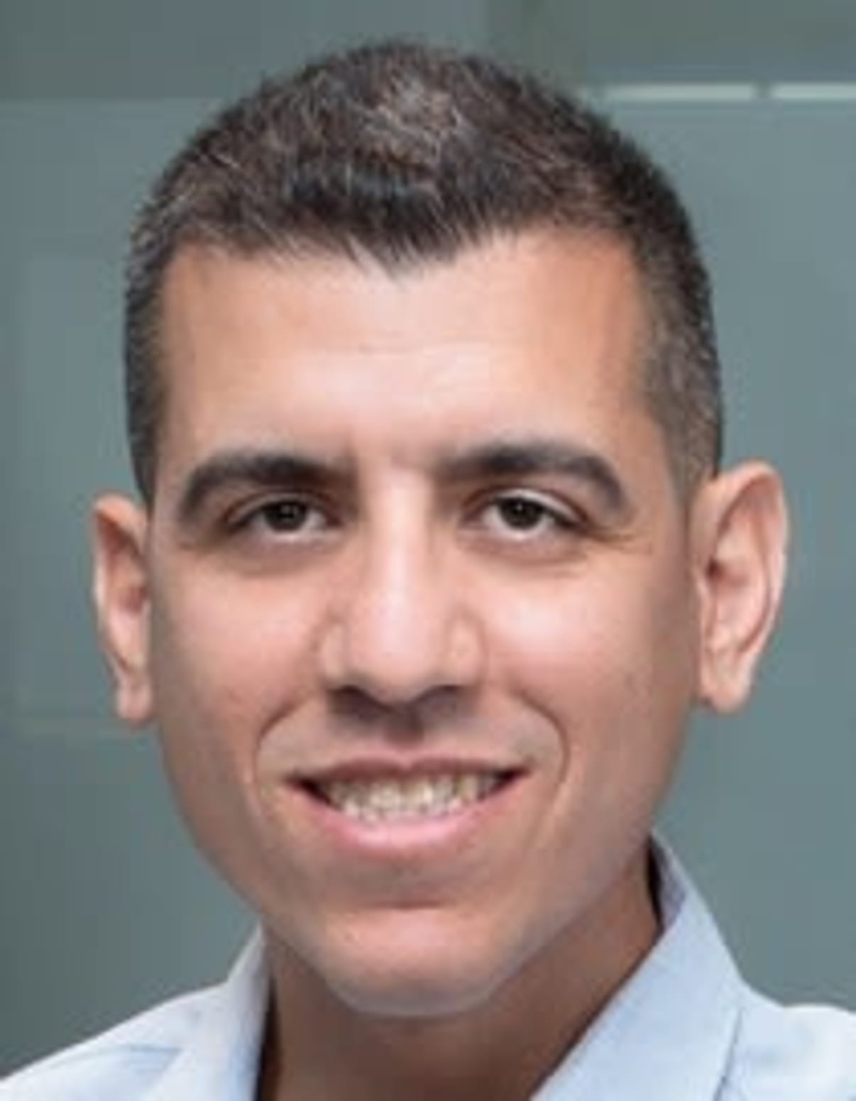 תמונת פורטרט של בעל המקצוע