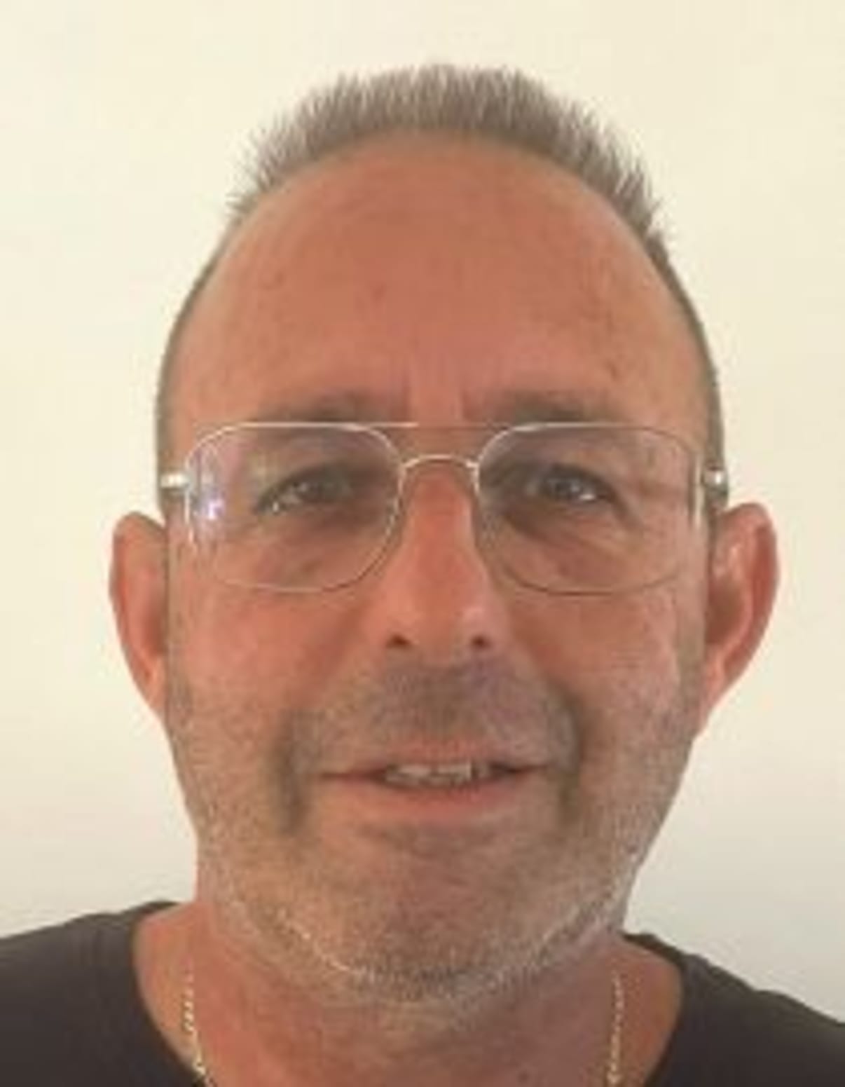 תמונת פורטרט של בעל המקצוע