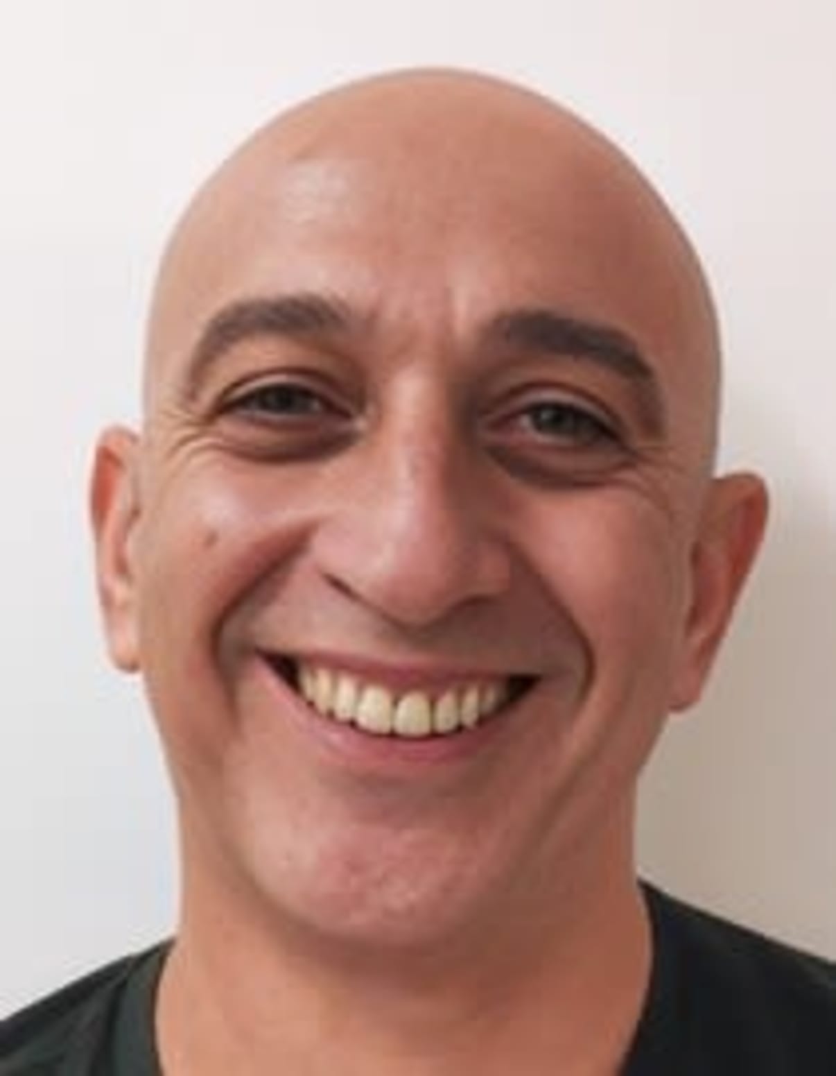 תמונת פורטרט של בעל המקצוע