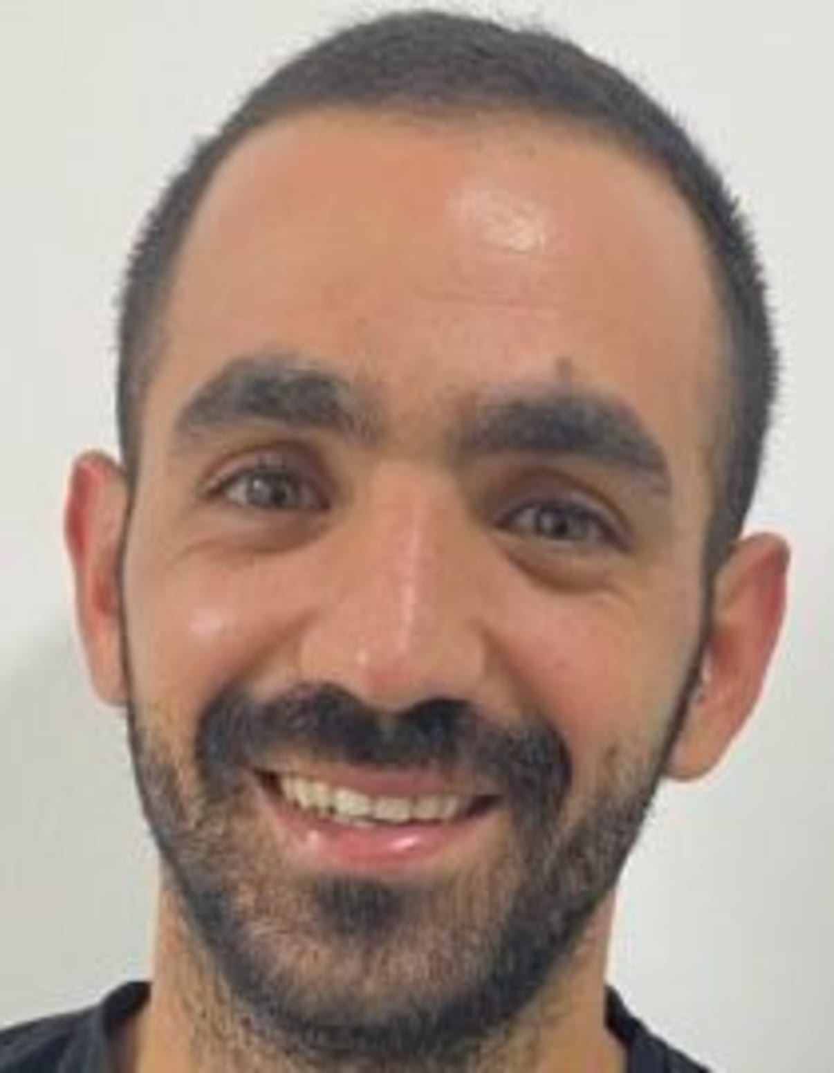 תמונת פורטרט של בעל המקצוע