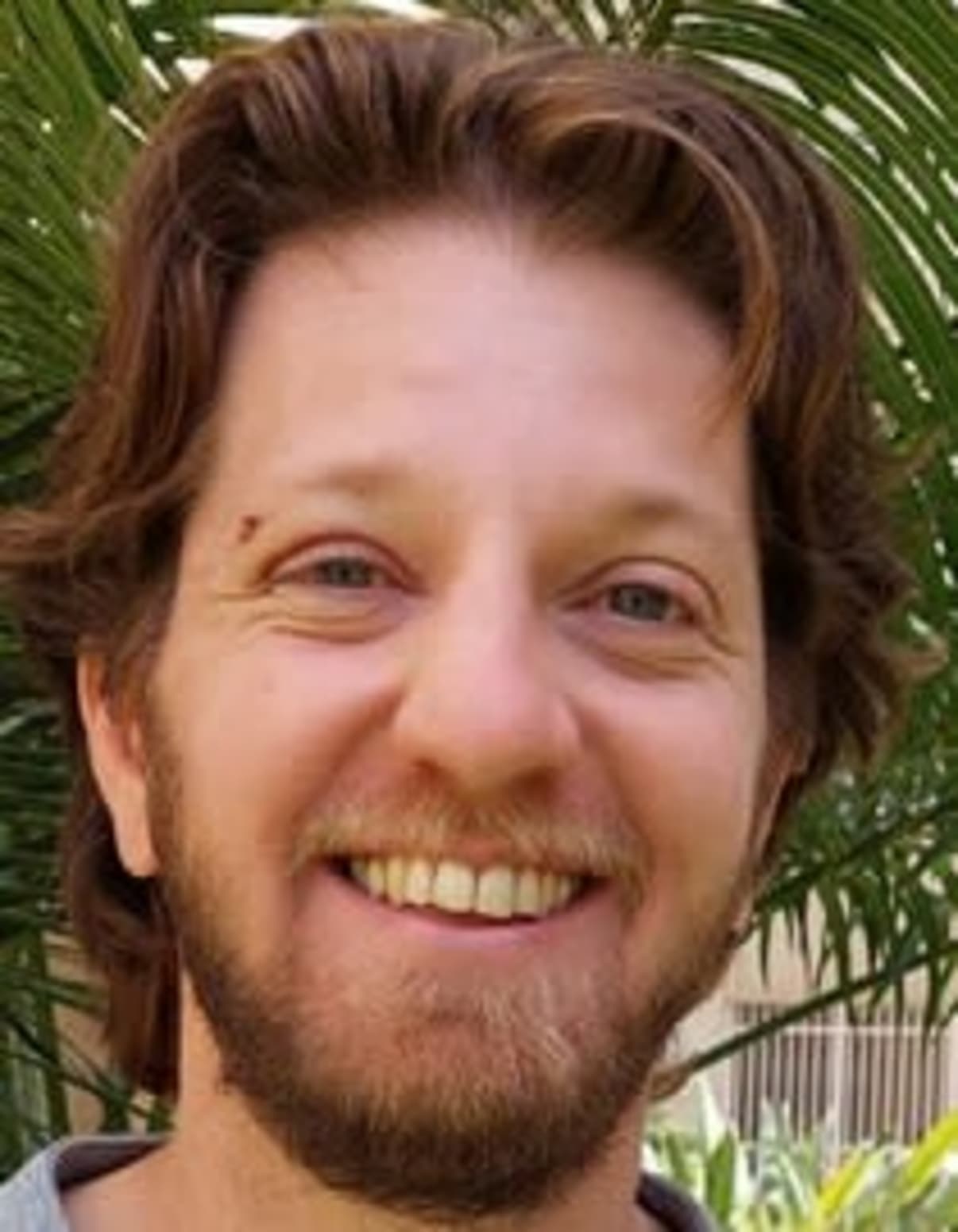 תמונת פורטרט של בעל המקצוע