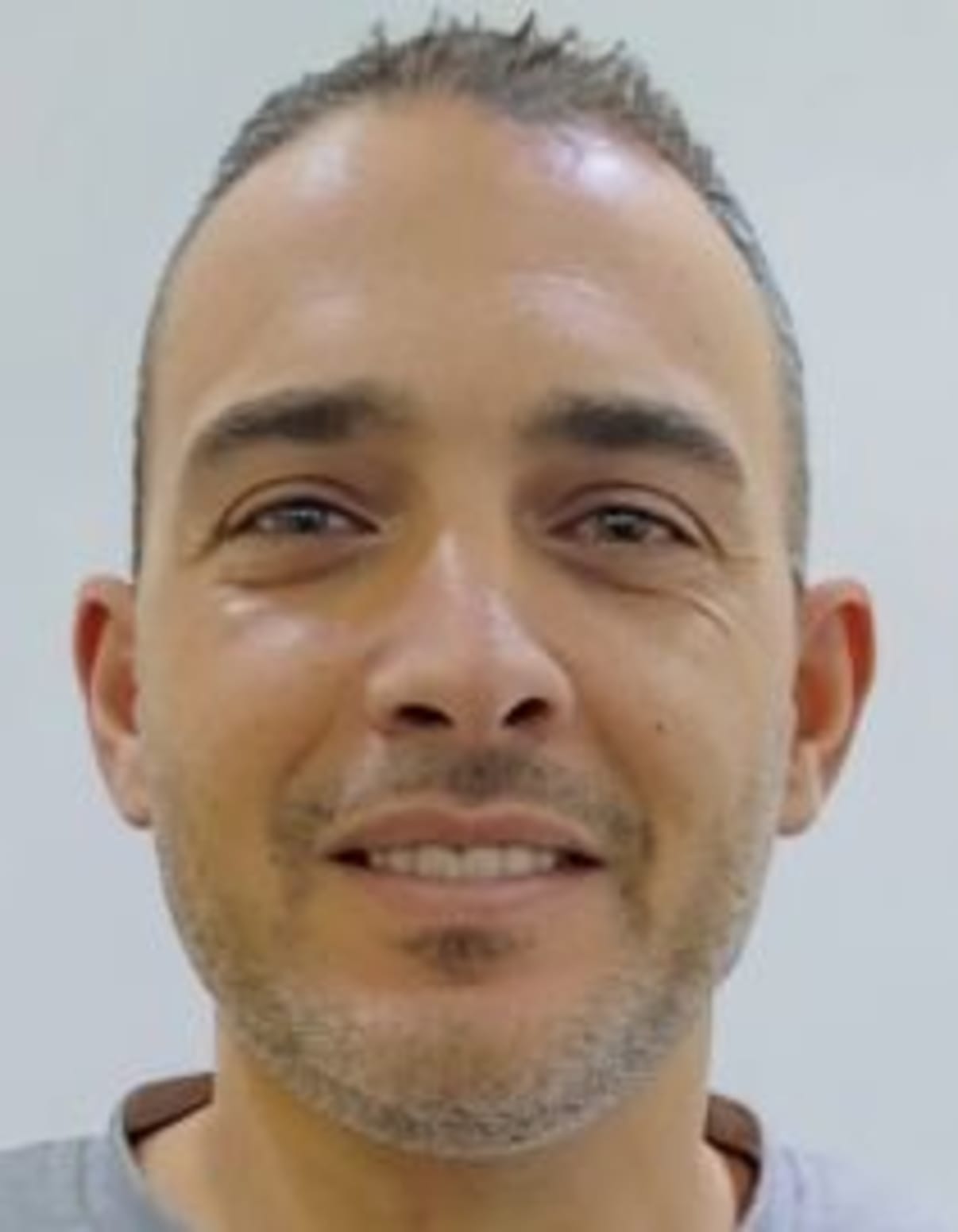 תמונת פורטרט של בעל המקצוע