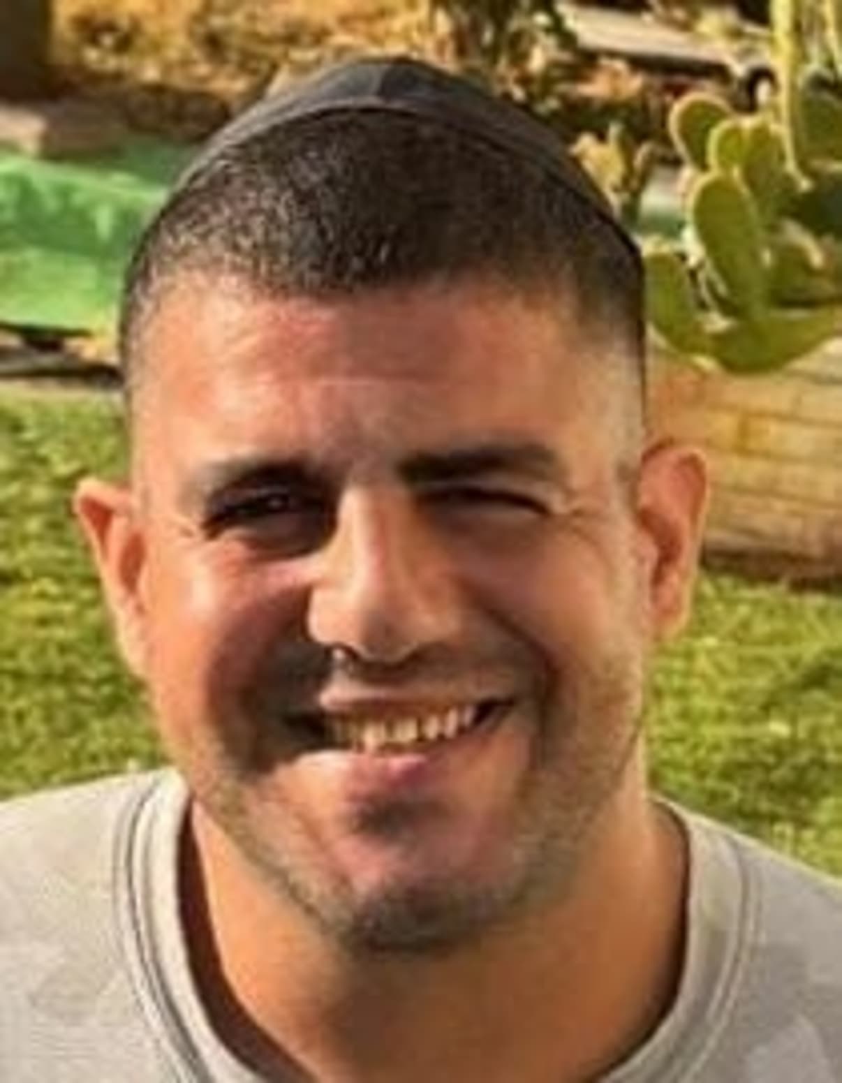תמונת פורטרט של בעל המקצוע