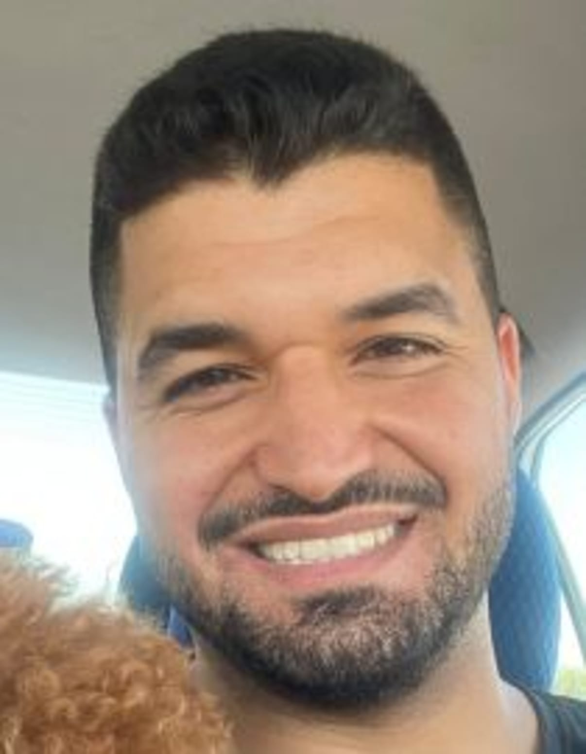 תמונת פורטרט של בעל המקצוע