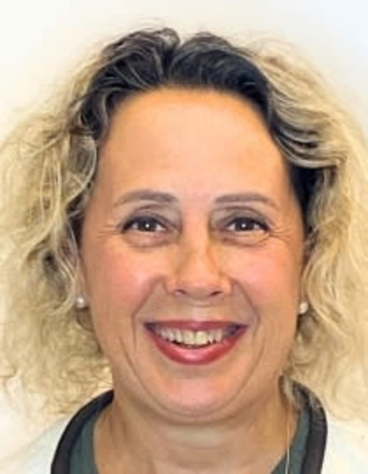 תמונת פורטרט של בעל המקצוע