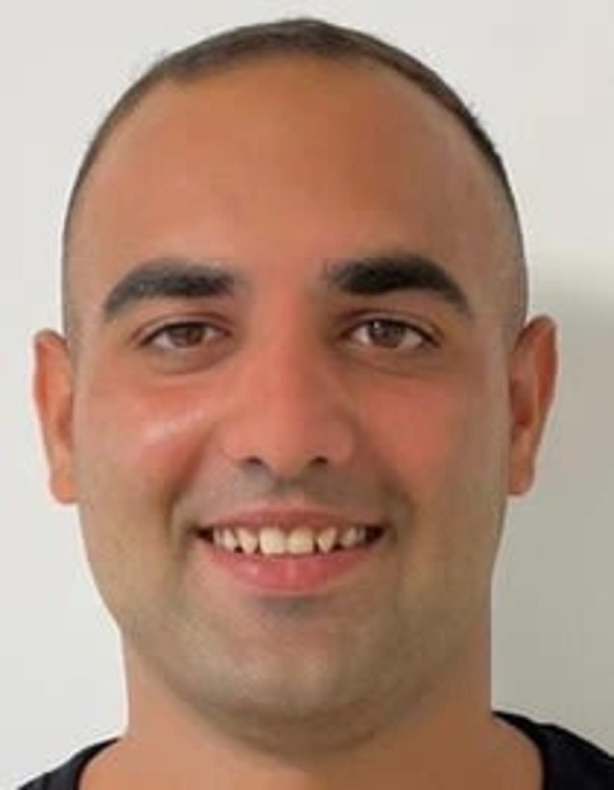 תמונת פורטרט של בעל המקצוע