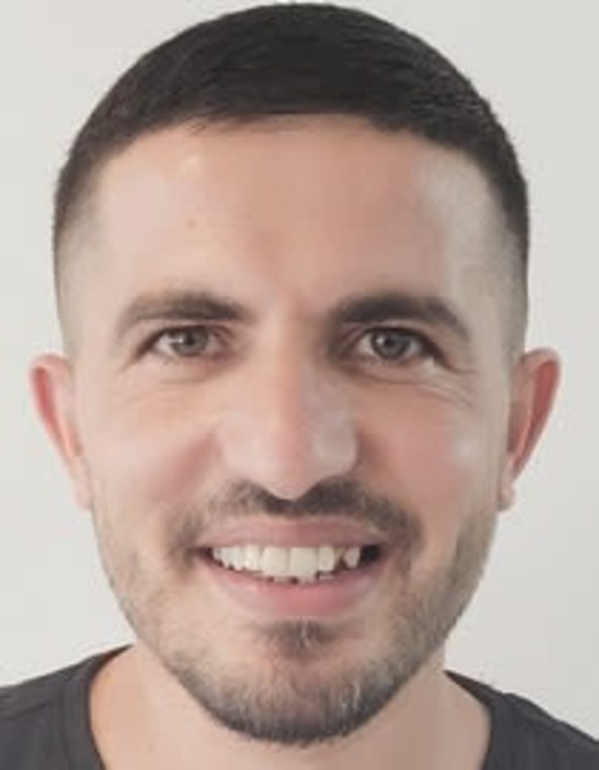 תמונת פורטרט של בעל המקצוע