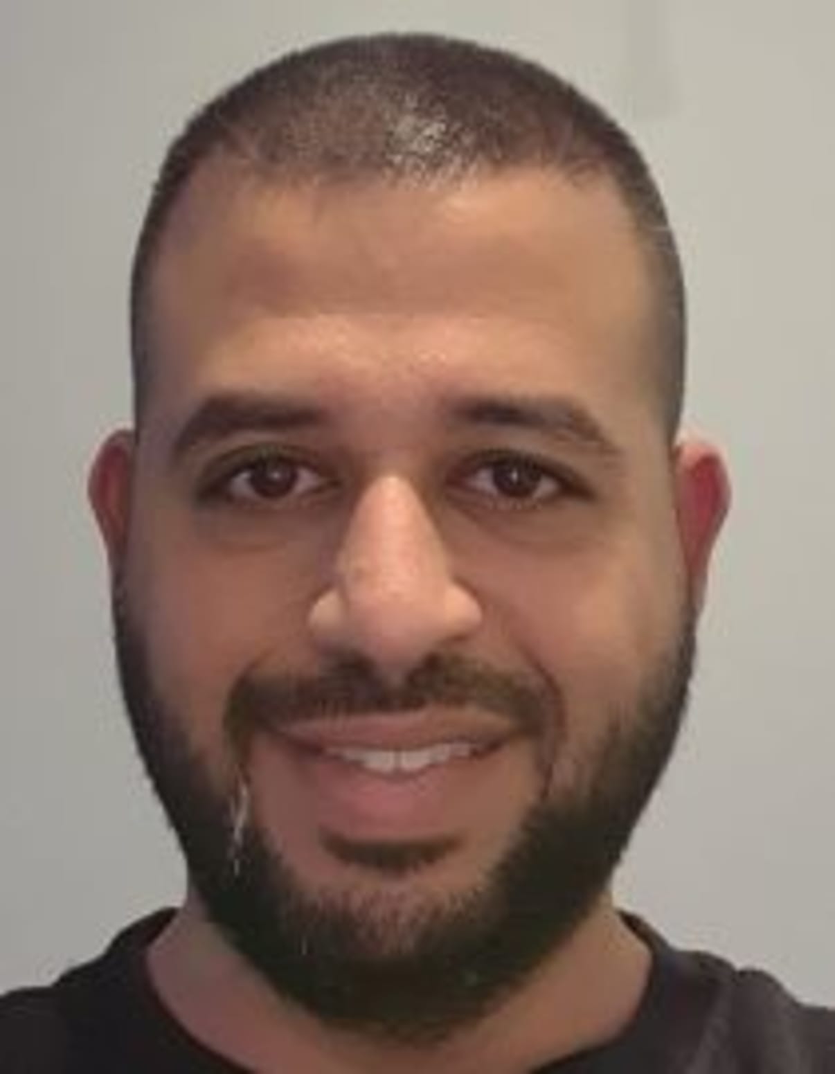 תמונת פורטרט של בעל המקצוע