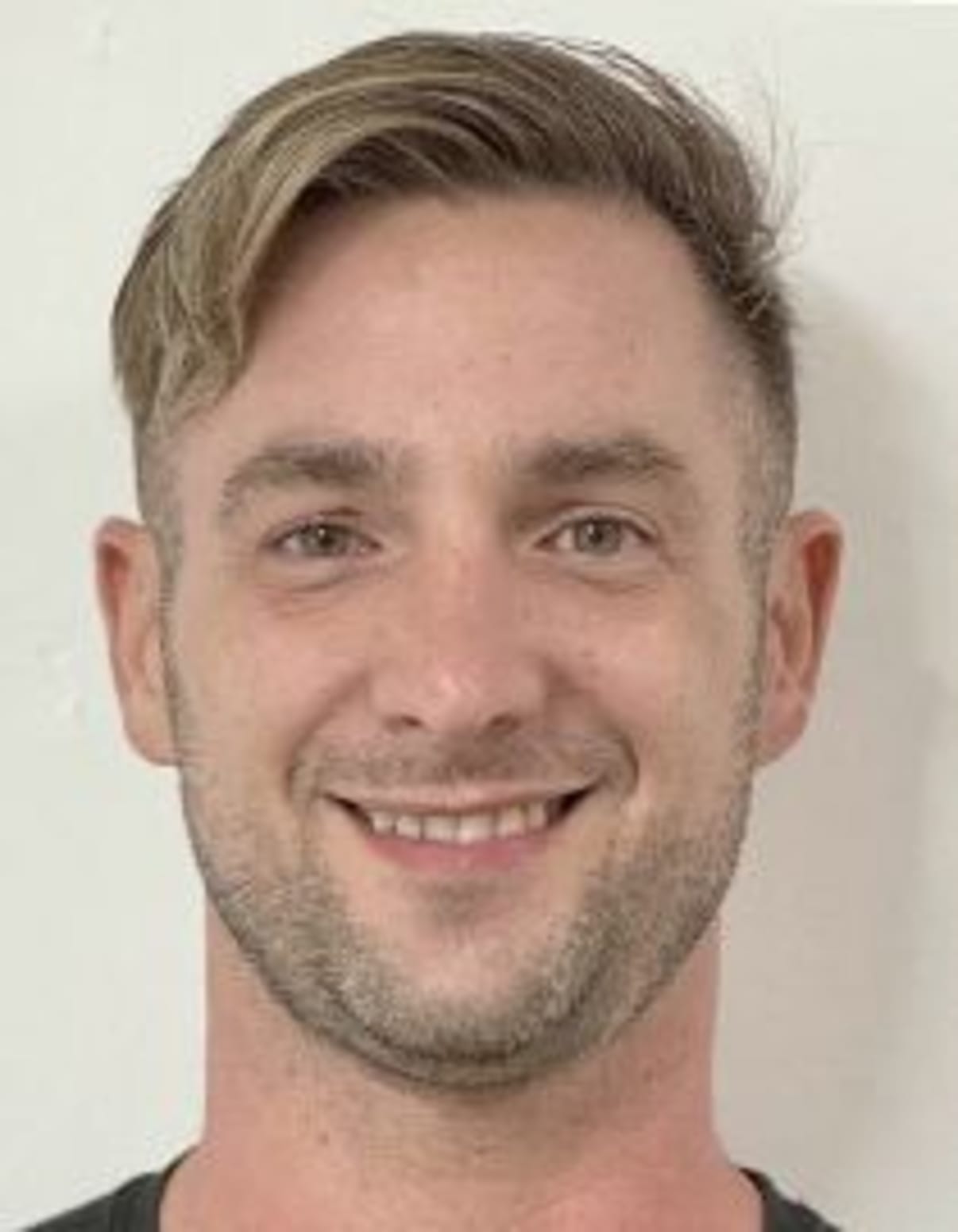 תמונת פורטרט של בעל המקצוע