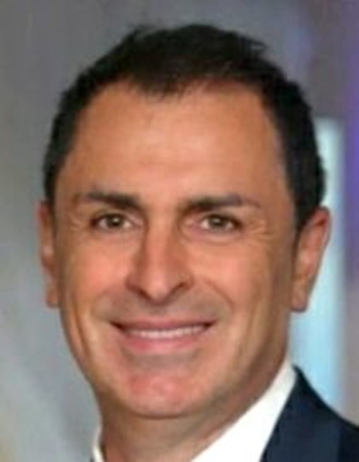 תמונת פורטרט של בעל המקצוע