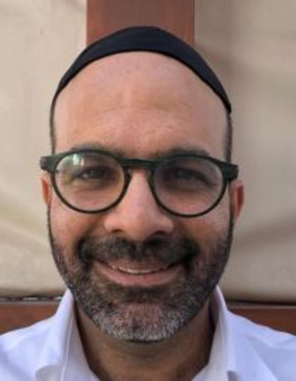 תמונת פורטרט של בעל המקצוע