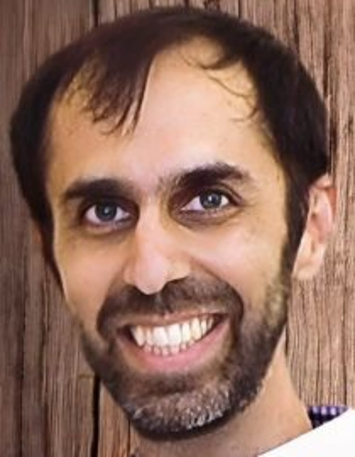 תמונת פורטרט של בעל המקצוע