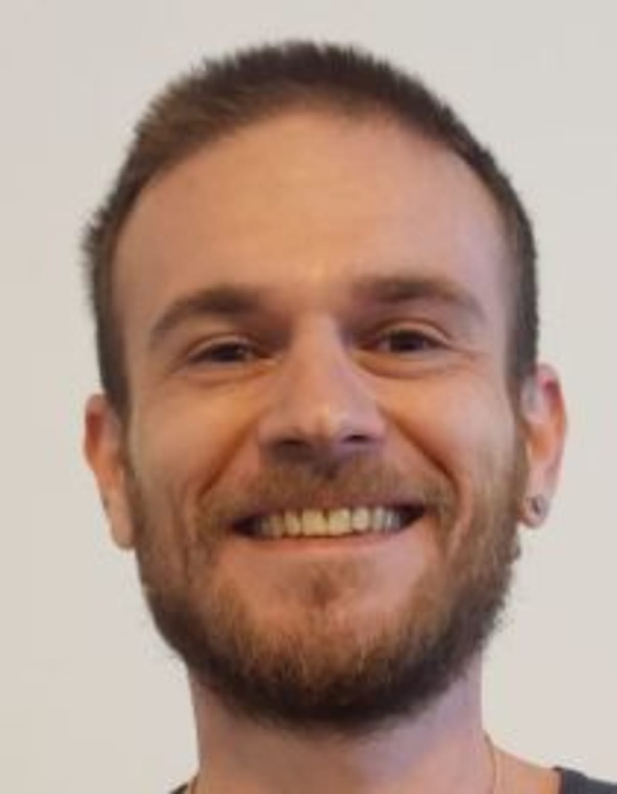 תמונת פורטרט של בעל המקצוע