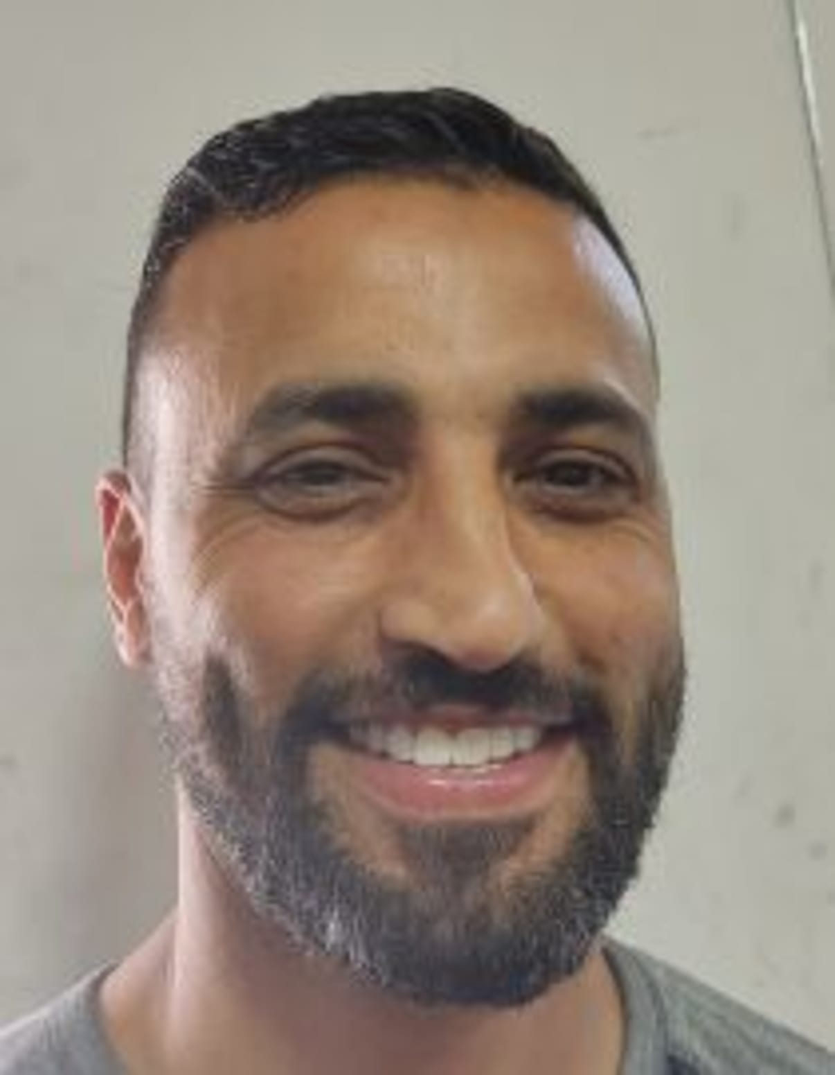 תמונת פורטרט של בעל המקצוע