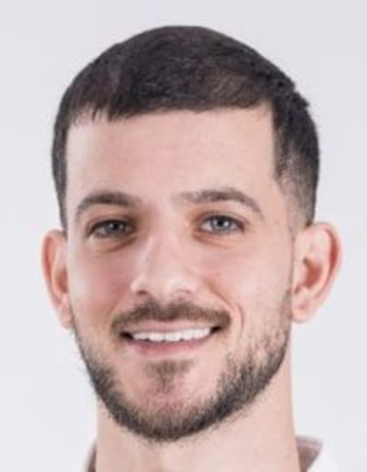 תמונת פורטרט של בעל המקצוע