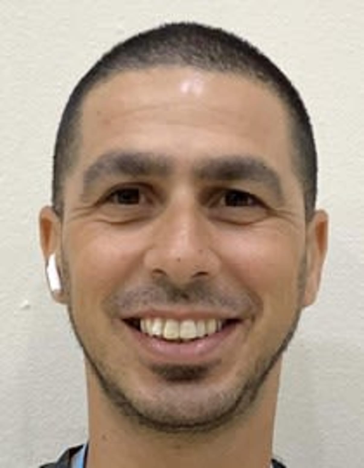 תמונת פורטרט של בעל המקצוע