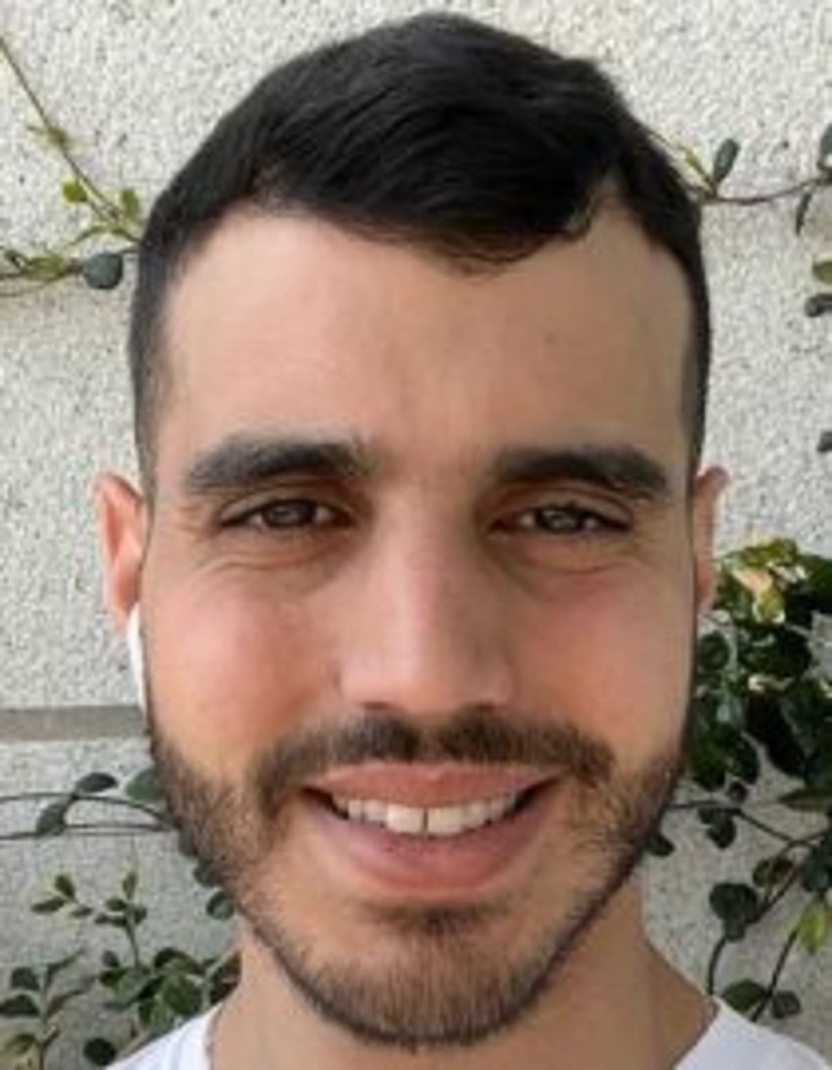 תמונת פורטרט של בעל המקצוע