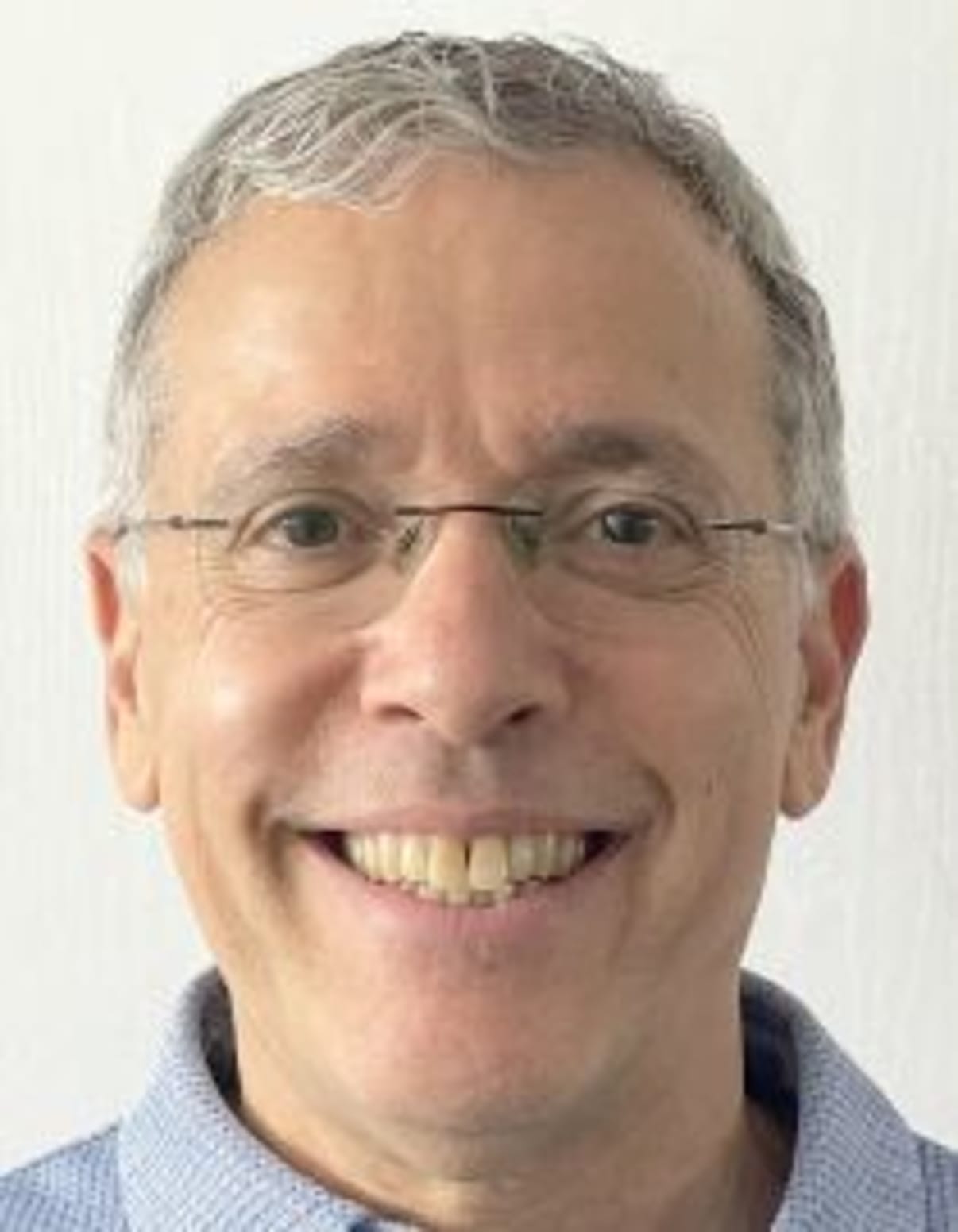 תמונת פורטרט של בעל המקצוע