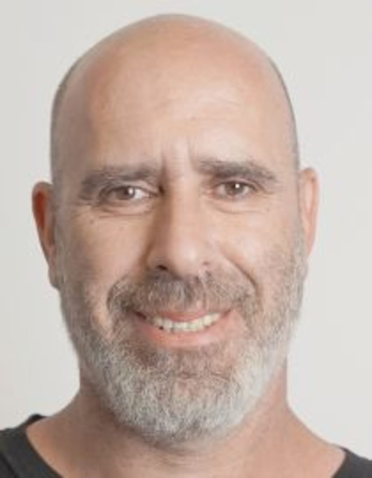 תמונת פורטרט של בעל המקצוע