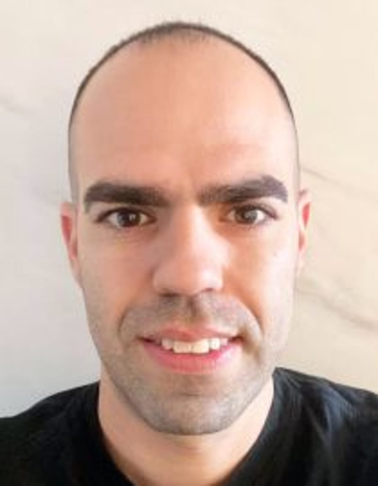 תמונת פורטרט של בעל המקצוע