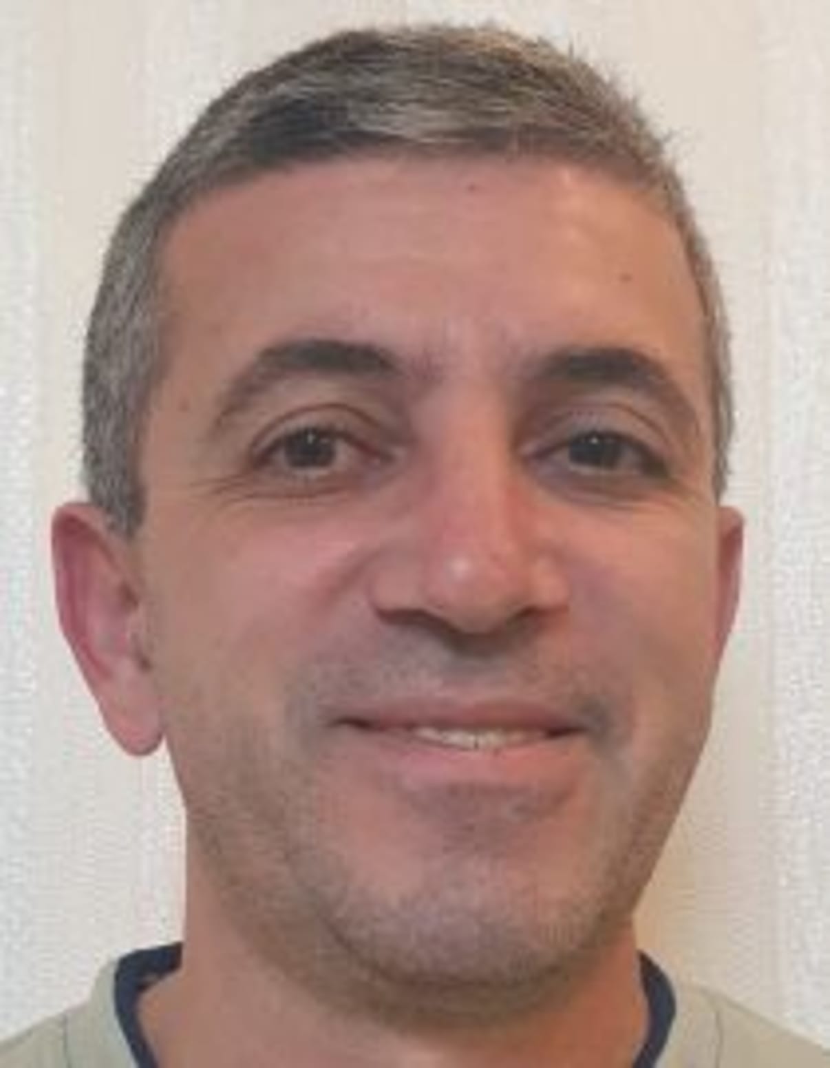 תמונת פורטרט של בעל המקצוע